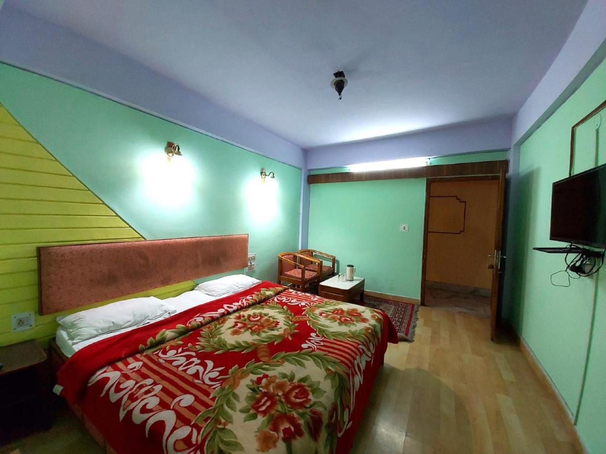 Hotel Radhe Continental Nainital Exterior photo