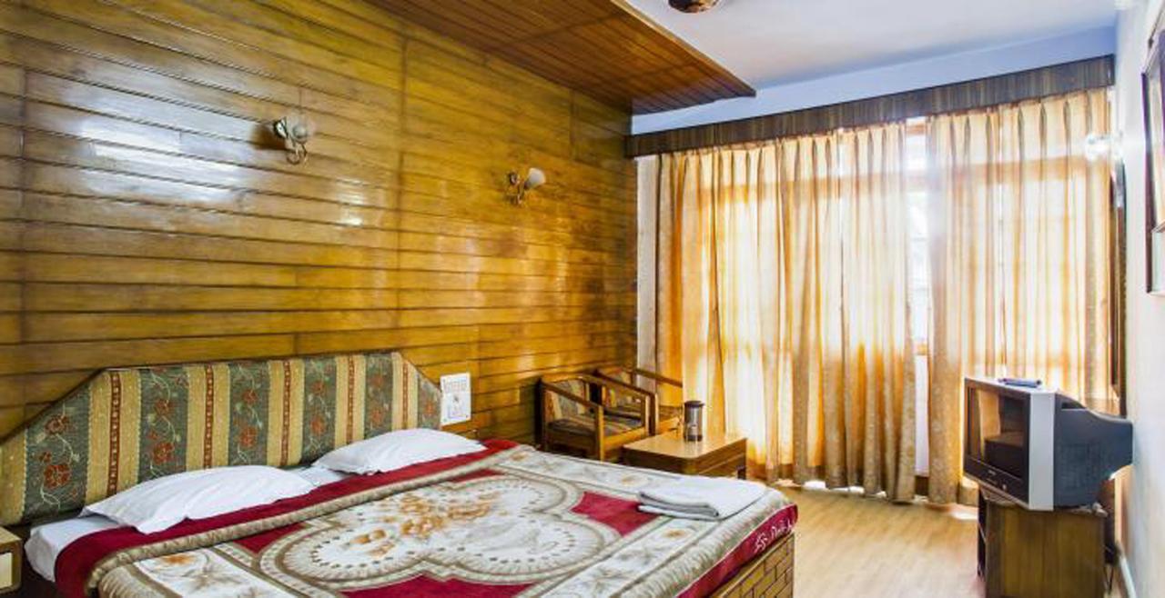 Hotel Radhe Continental Nainital Exterior photo