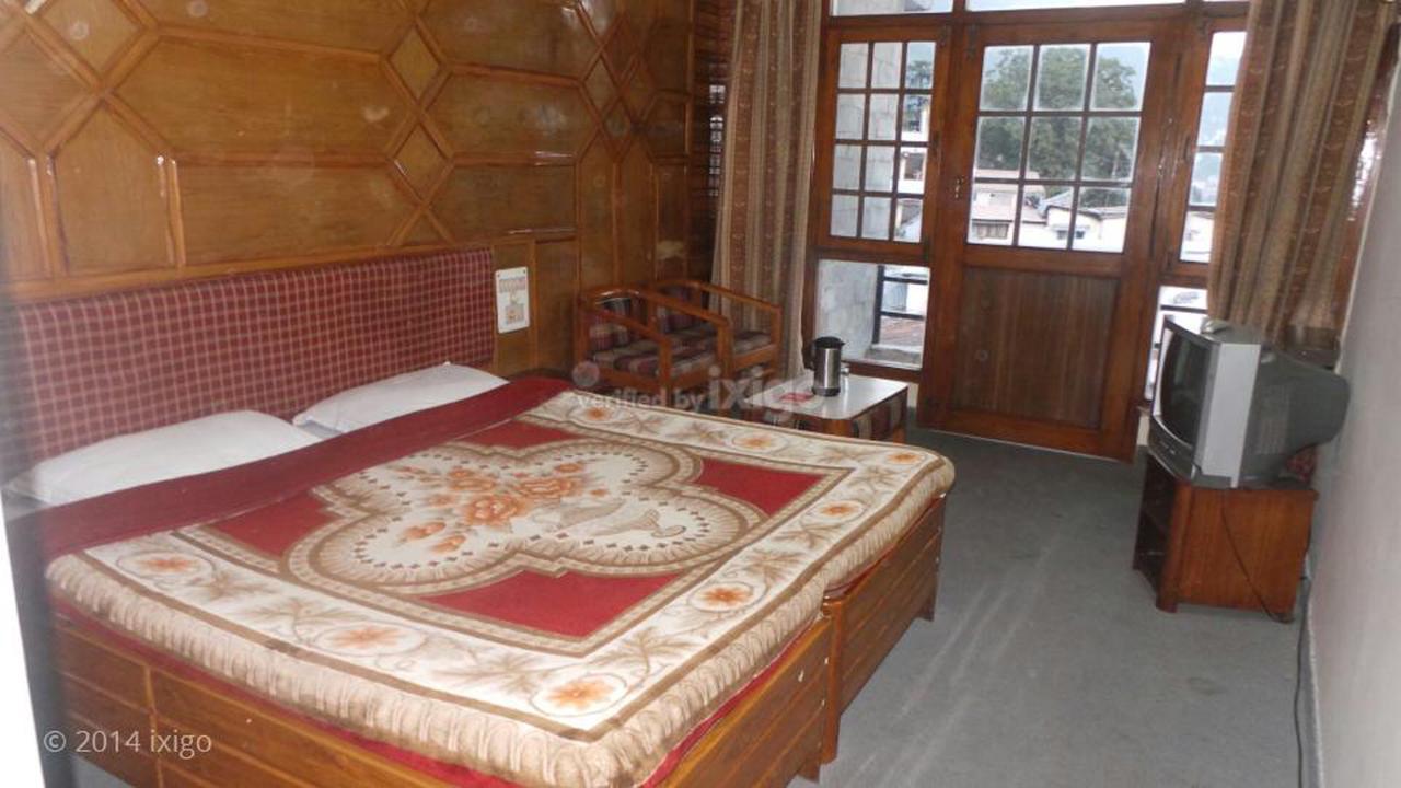 Hotel Radhe Continental Nainital Exterior photo